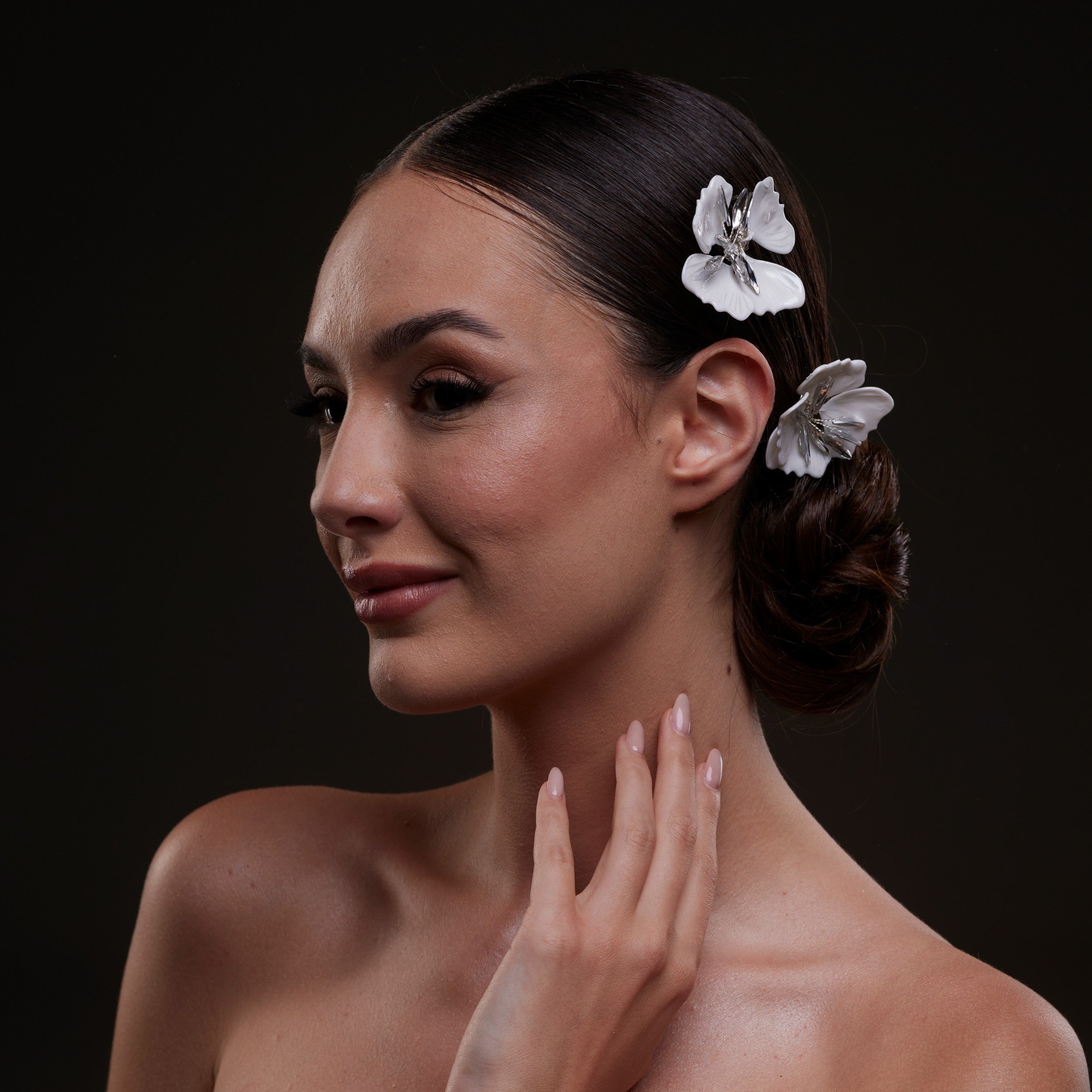 2-Piece White Flower Hair Comb Set by Bridal Port