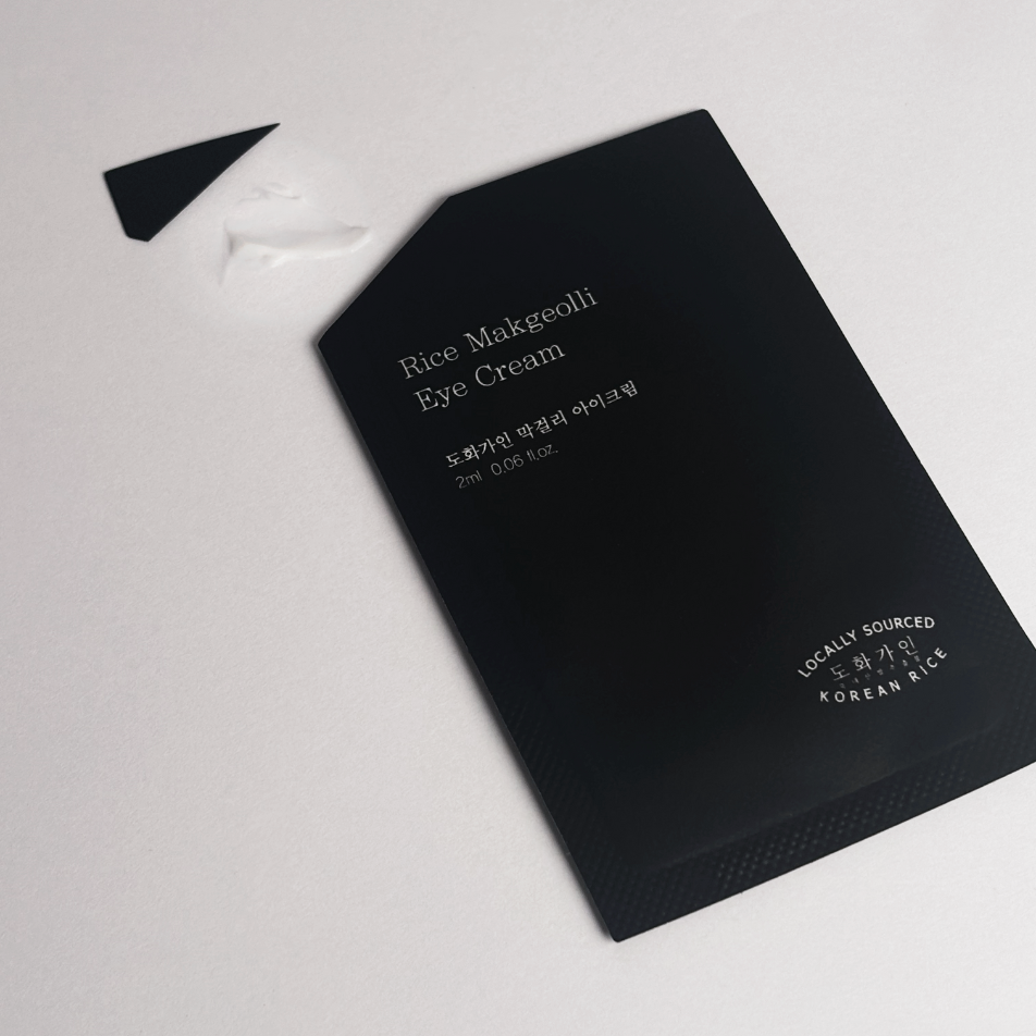 House of Dohwa Makgeolli Line Travel Kit by Coréelle