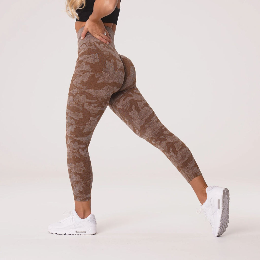 Snowflake Camouflage Seamless Yoga Pants – High Waisted Leggings by FitiqueFit