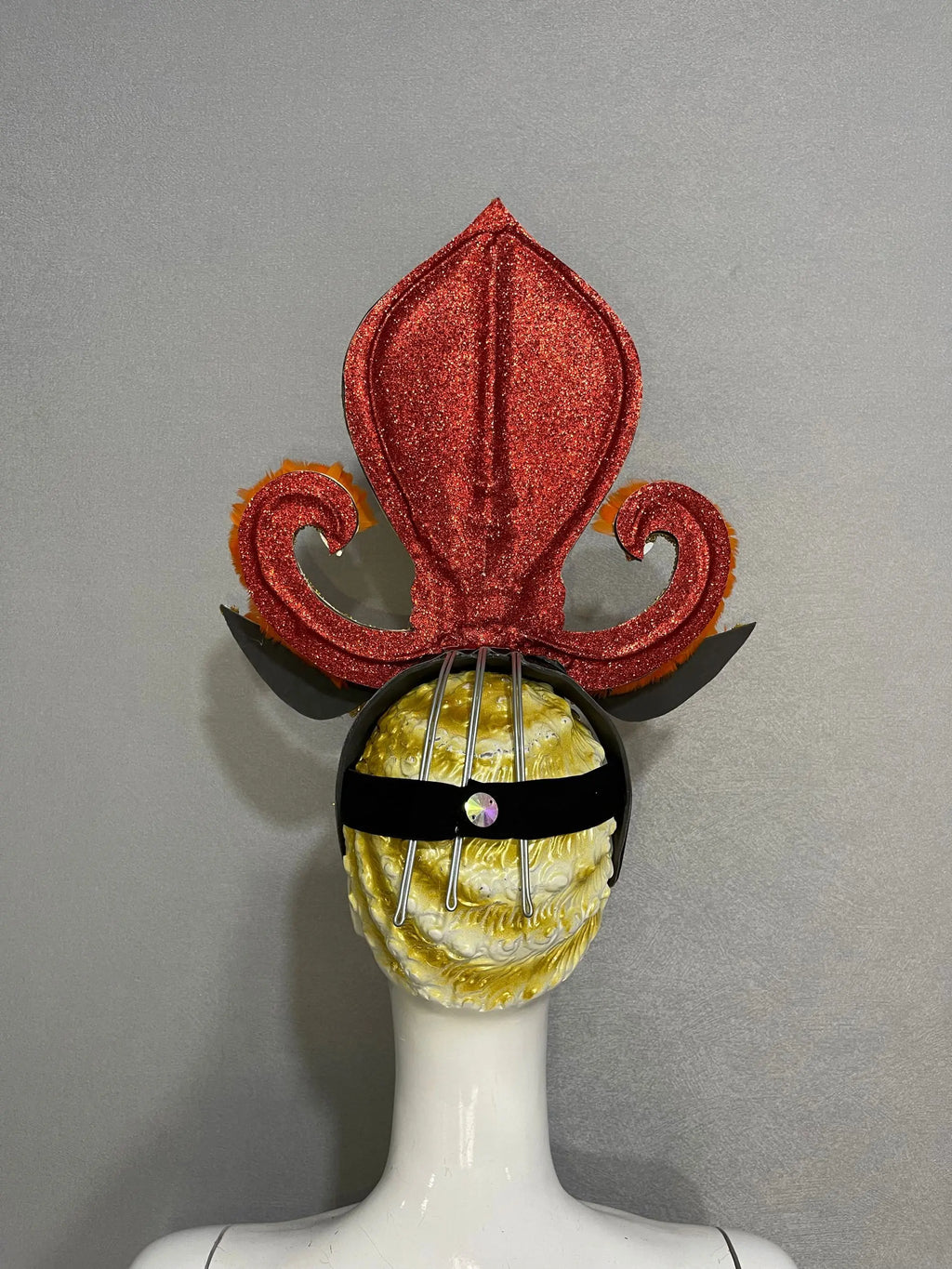 FASHIONABLE AND EXQUISITE HEADDRESS FEATHERS SAMBA DANCE CARNIVAL HALLOWEEN PARTY LATIN DANCE BAR PERFORMANCE HAT MASQUERADE by Stardust Starlets