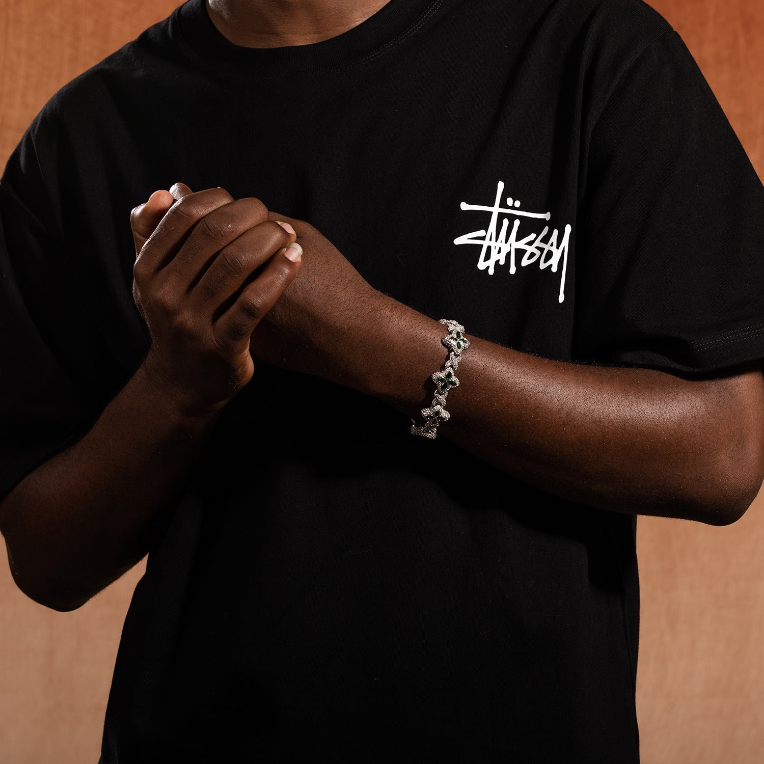 Hip-hop zircon colored infinite four-leaf clover bracelet by nowadaysfashion