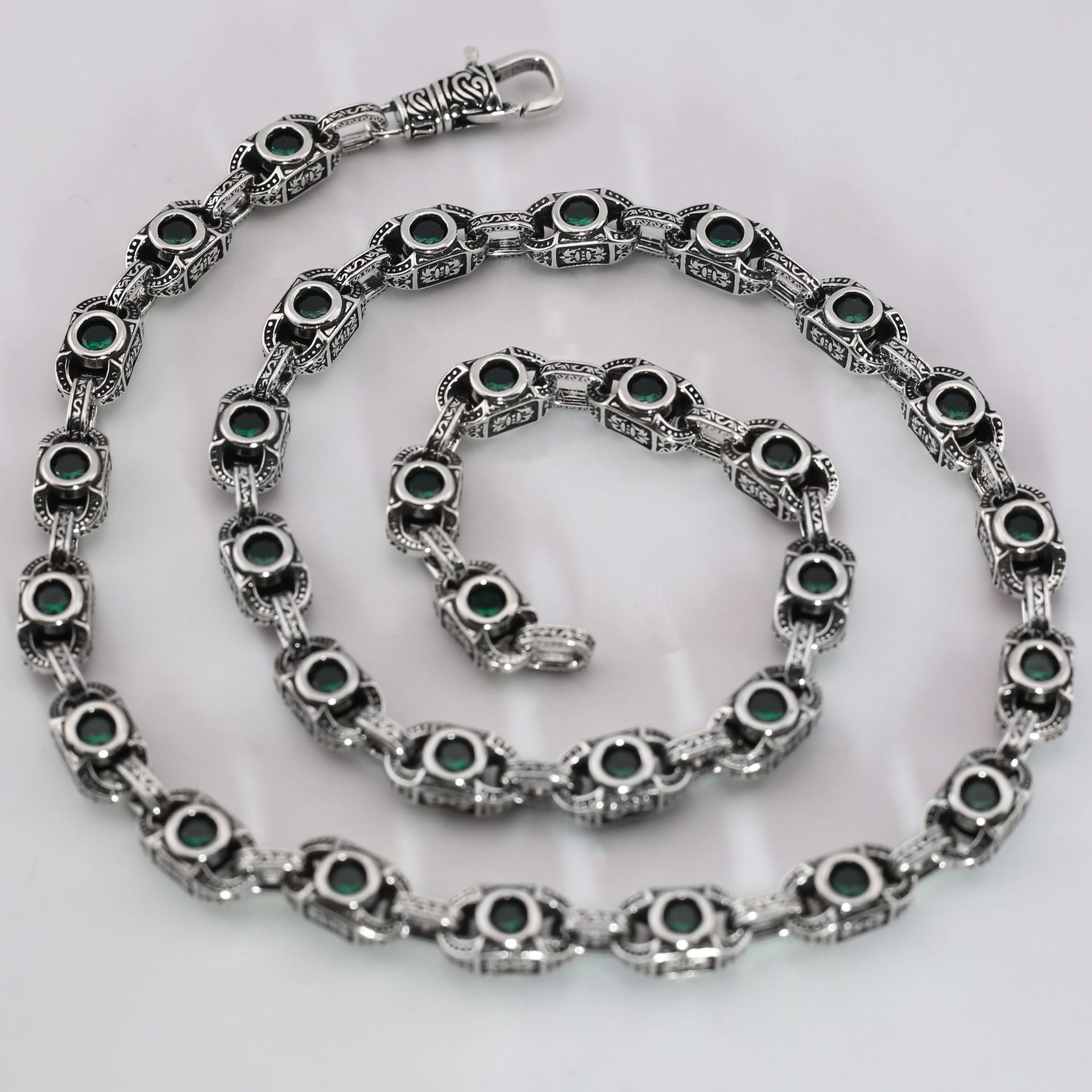 Aragogaceous pattern sapphire necklace for couples by nowadaysfashion