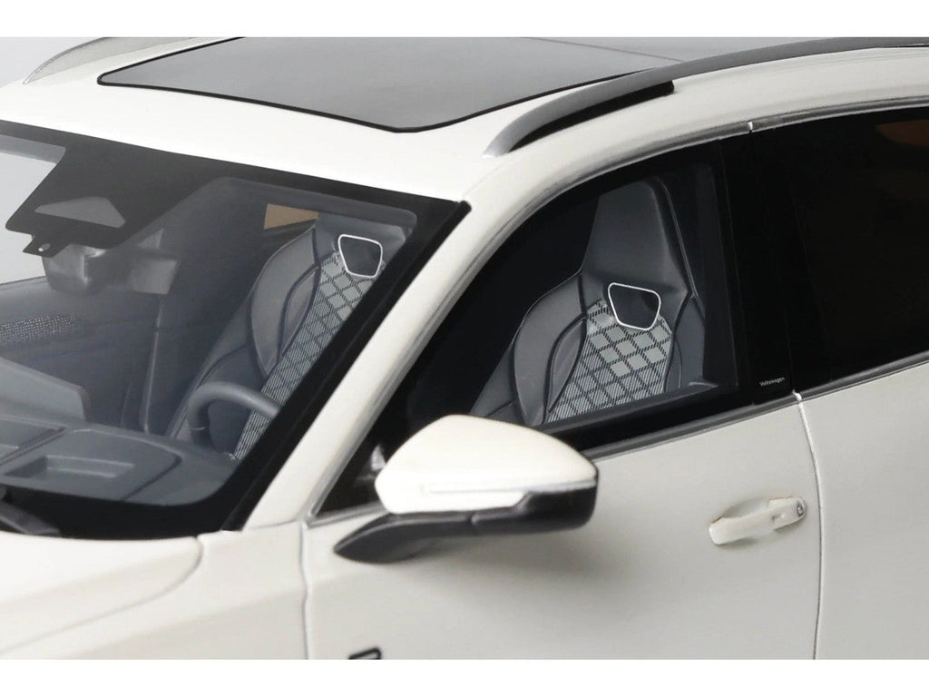 2024 Volkswagen Tiguan E Tsi R-Line Oryx White Pearl Limited Edition to 999 pieces Worldwide 1/18 Model Car by Otto Mobile by LuxuryLifeWay Online Store