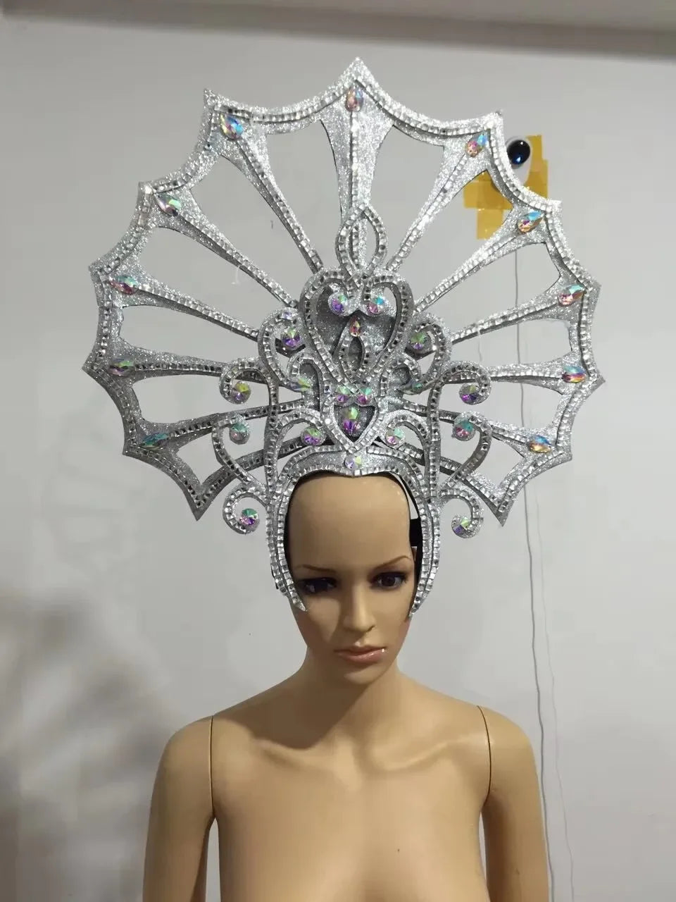 FASHIONABLE AND EXQUISITE HEADDRESS FEATHERS SAMBA DANCE CARNIVAL HALLOWEEN PARTY LATIN DANCE BAR PERFORMANCE HAT MASQUERADE by Stardust Starlets