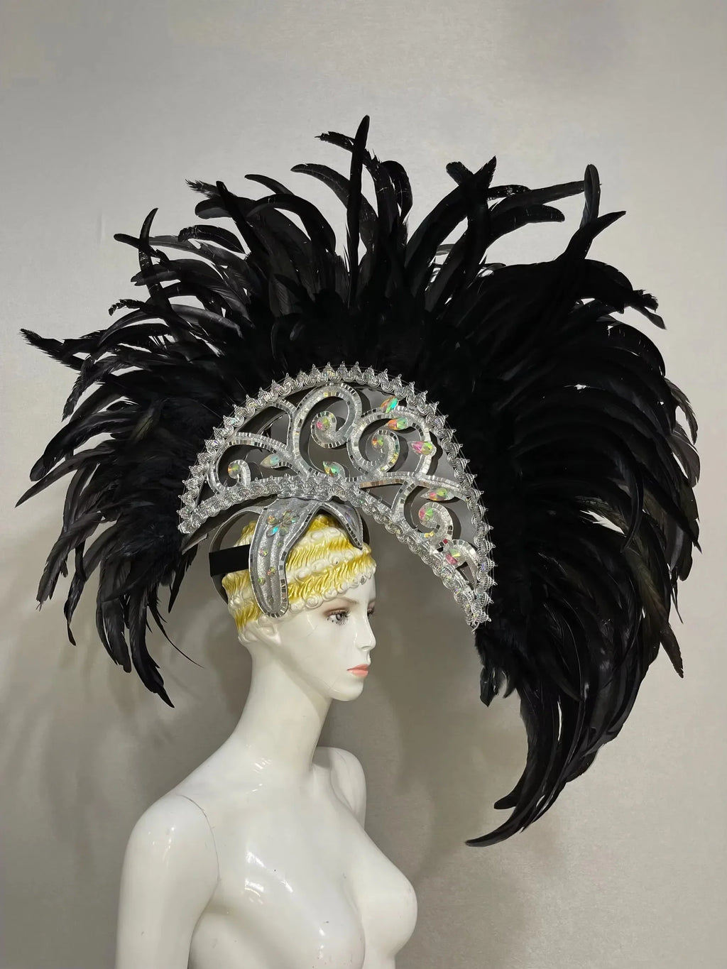FASHIONABLE AND EXQUISITE HEADDRESS FEATHERS SAMBA DANCE CARNIVAL HALLOWEEN PARTY LATIN DANCE BAR PERFORMANCE HAT MASQUERADE by Stardust Starlets
