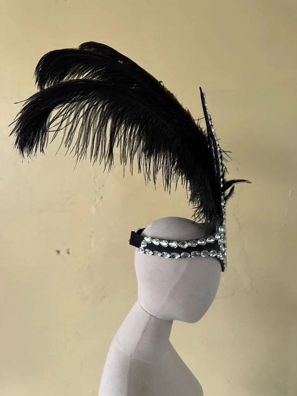 The Stardust Dionysia – Classic Feathered Samba Carnival & Masque Crown by Stardust Starlets