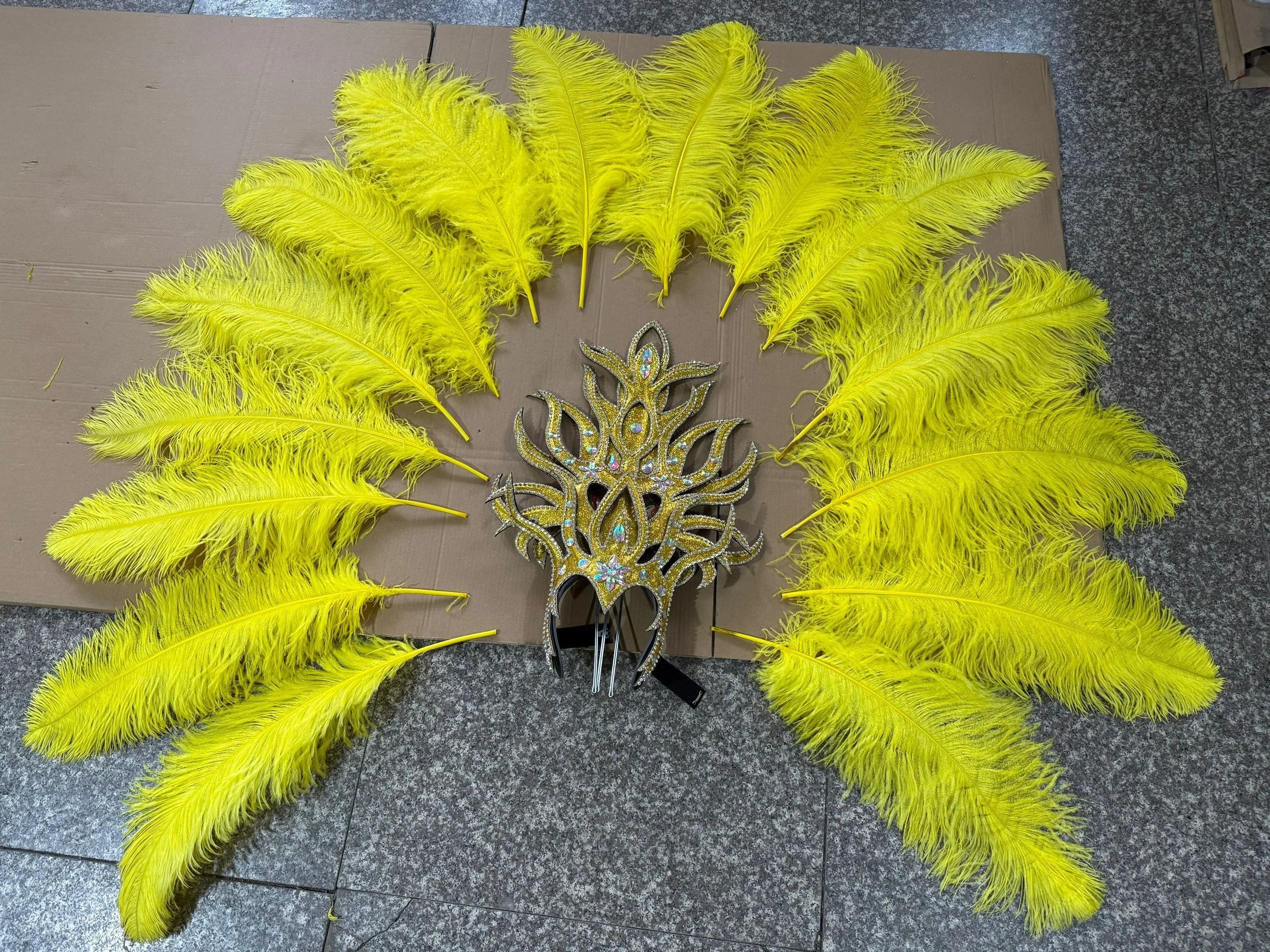 FASHIONABLE AND EXQUISITE HEADDRESS FEATHERS SAMBA DANCE CARNIVAL HALLOWEEN PARTY LATIN DANCE BAR PERFORMANCE HAT MASQUERADE by Stardust Starlets