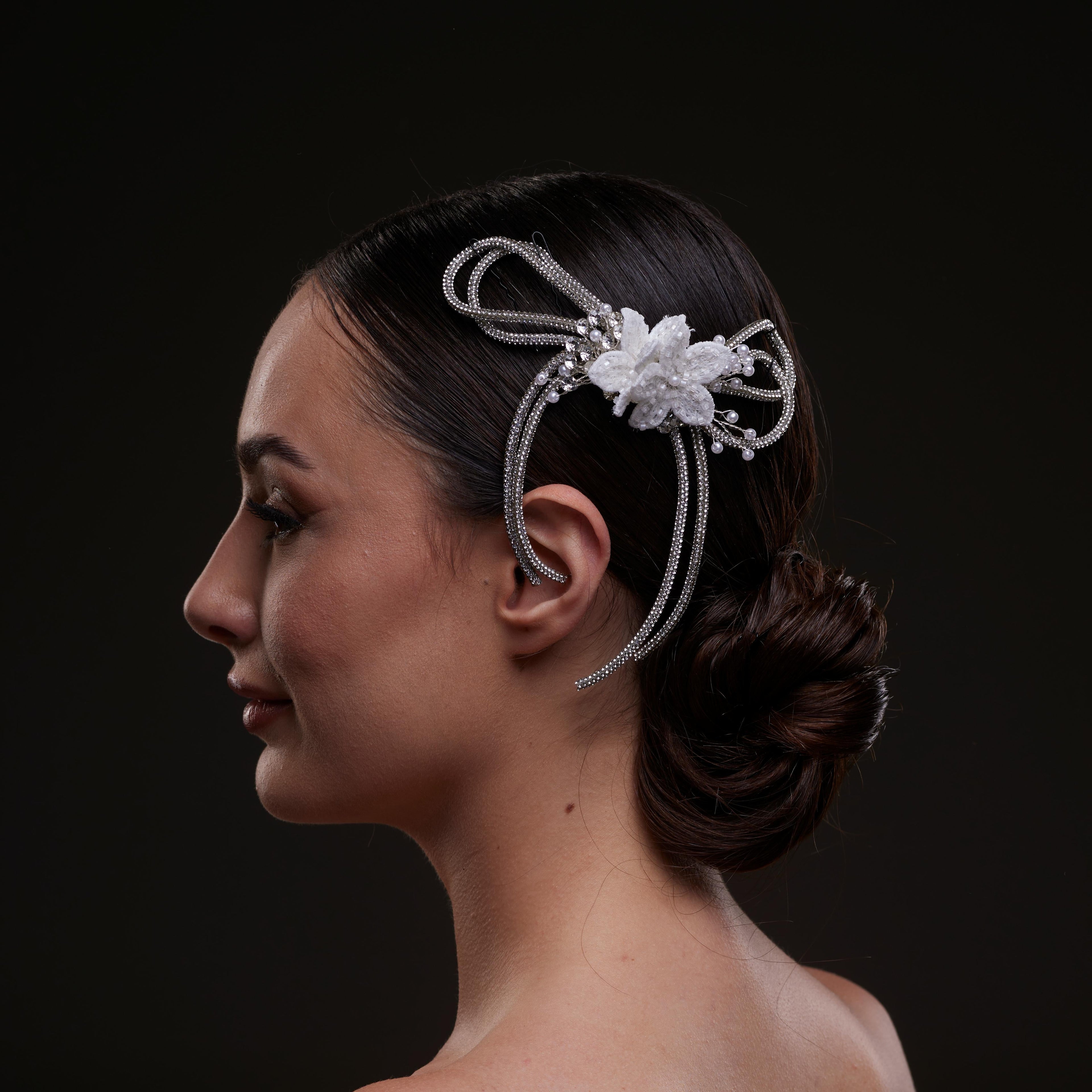 White Crystal & Pearl Hair Comb by Bridal Port