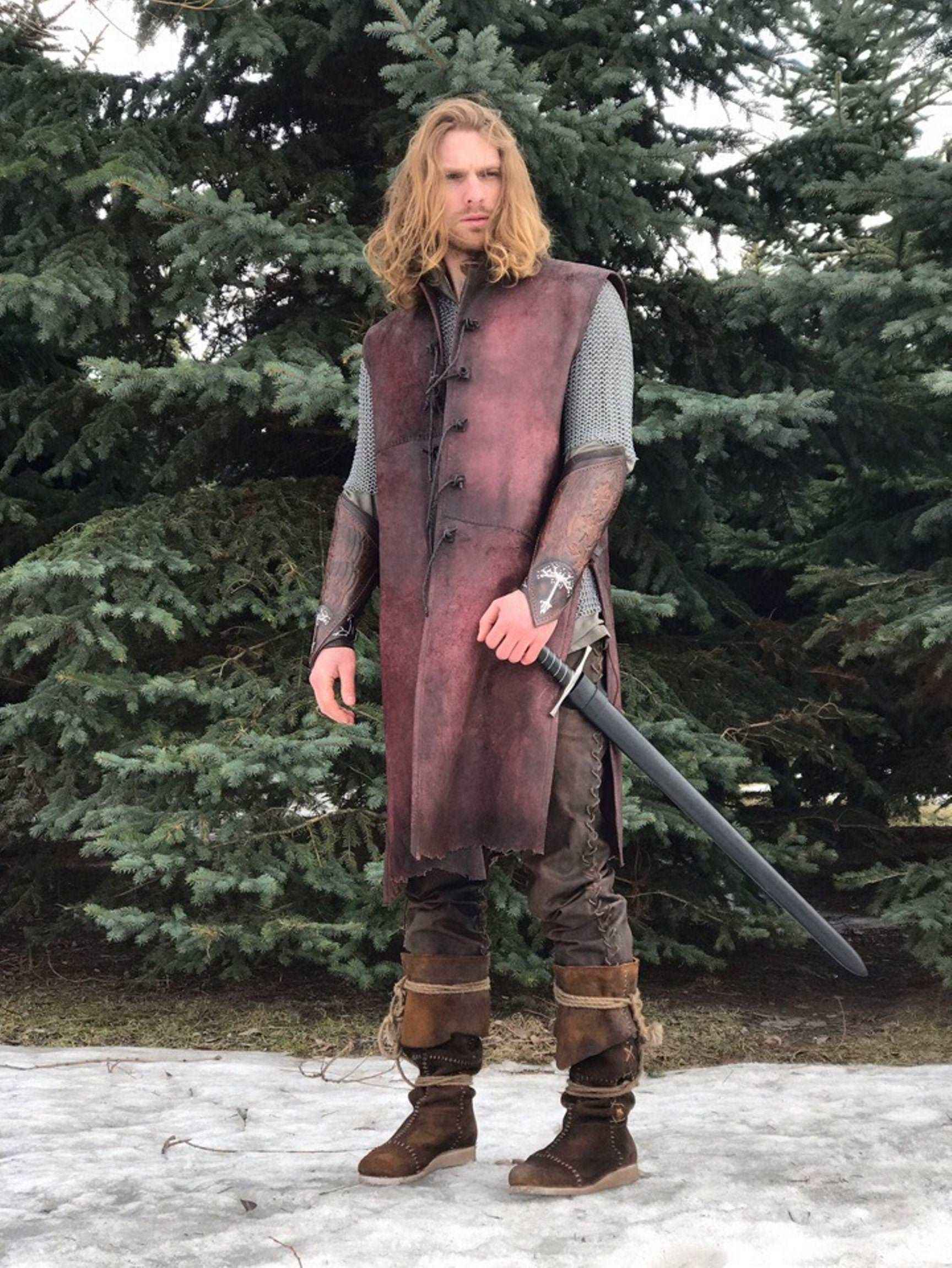 Aragorn strider costume (Lord of the Rings) by SokolArmory