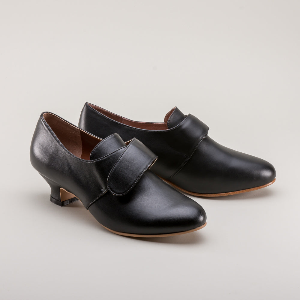 Kensington 18th Century Leather Shoes (Black) by American Duchess